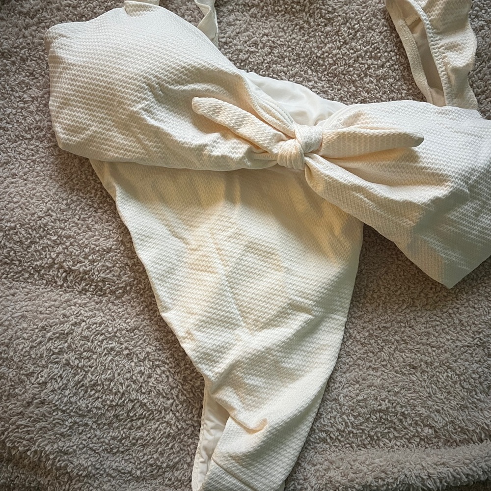 Dippin' Daisy's Cream Bikini